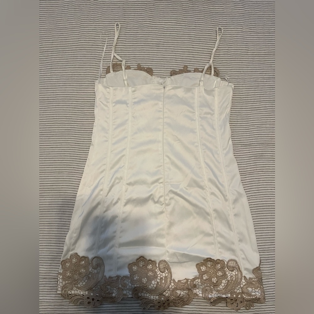 Fashinova curve white mini dress